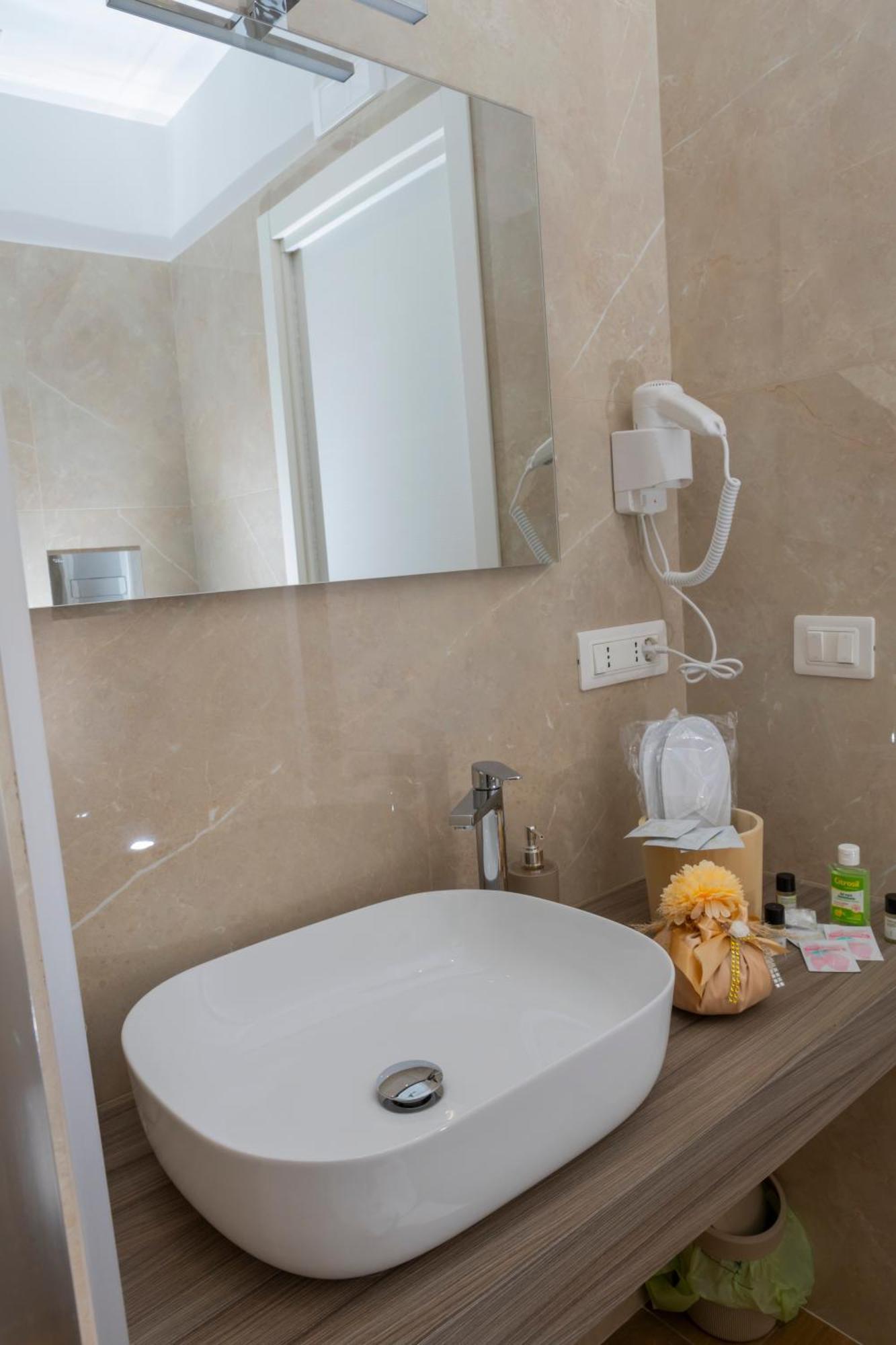 Alleria Rooms Neapel Exterior foto