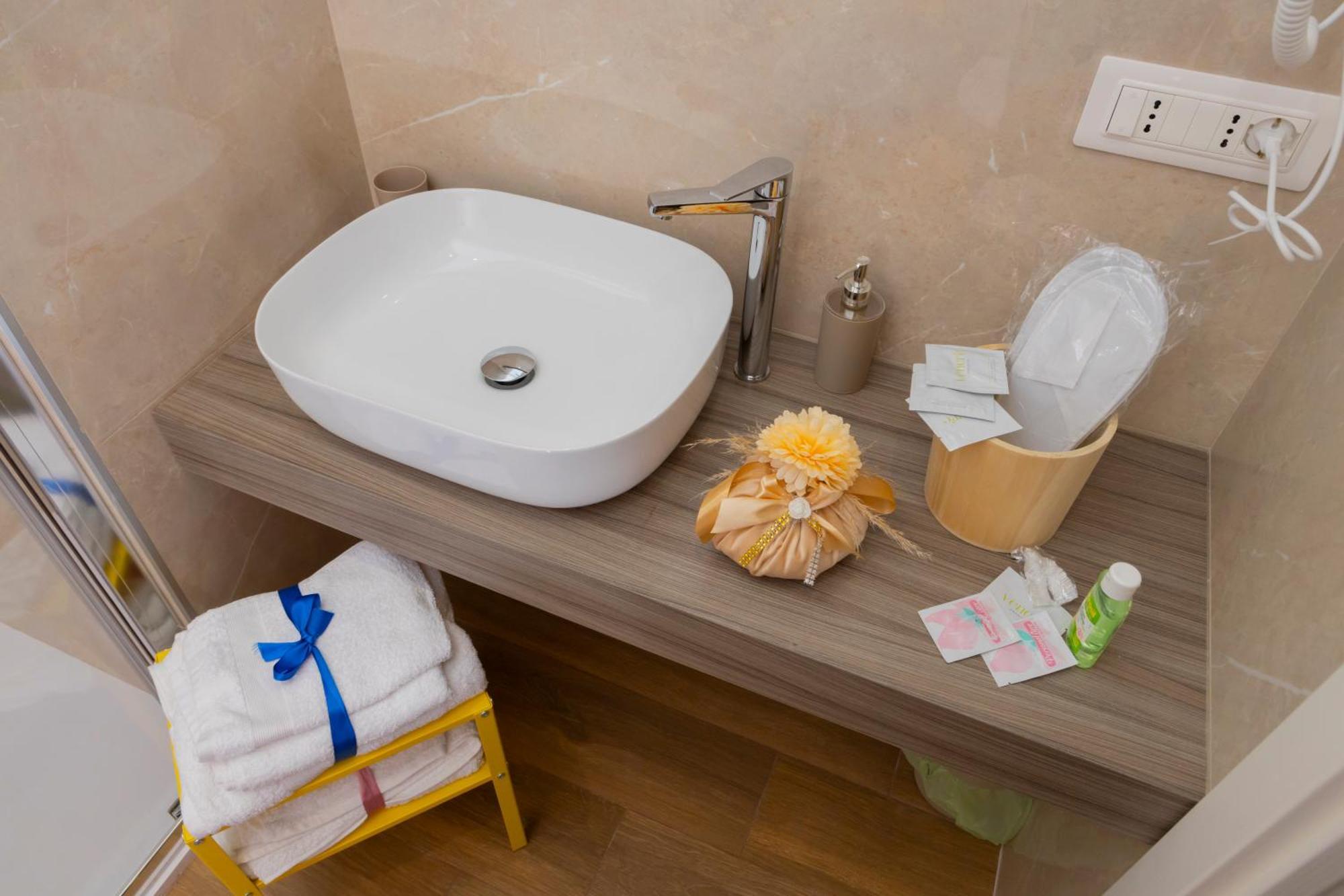 Alleria Rooms Neapel Exterior foto